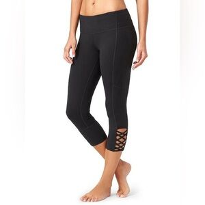 Athleta Mind Over Mat Capri - Black